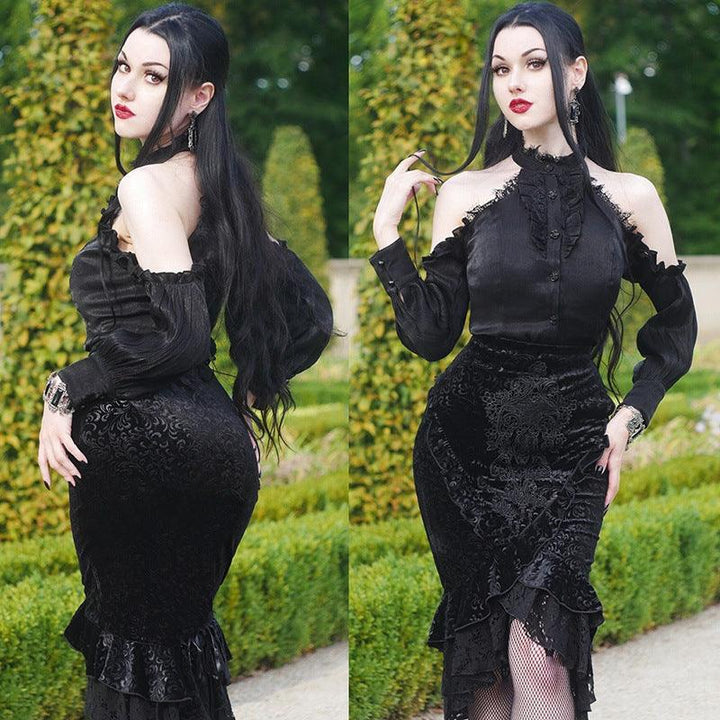a woman wear a black gothic vampire half body long dress