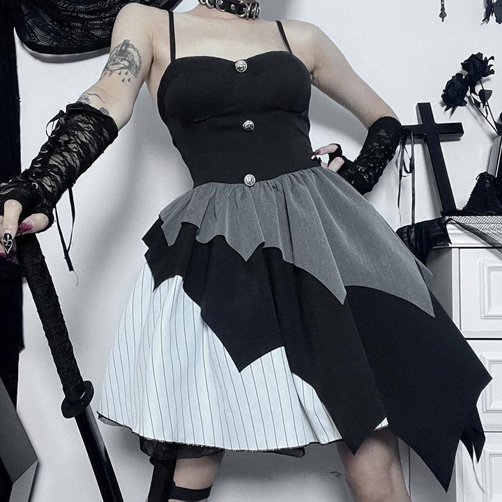 a-woman-wear-a-dark-sexy-black-and-white-gothic-batwing-sleeve-sleeveless-dress-03