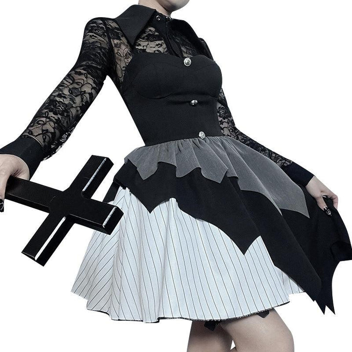a-woman-wear-a-dark-sexy-black-and-white-gothic-batwing-sleeve-sleeveless-dress-05