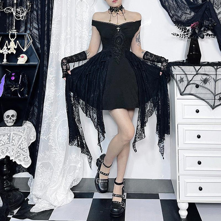 a woman wear a gothic black lace sleeveless long dress