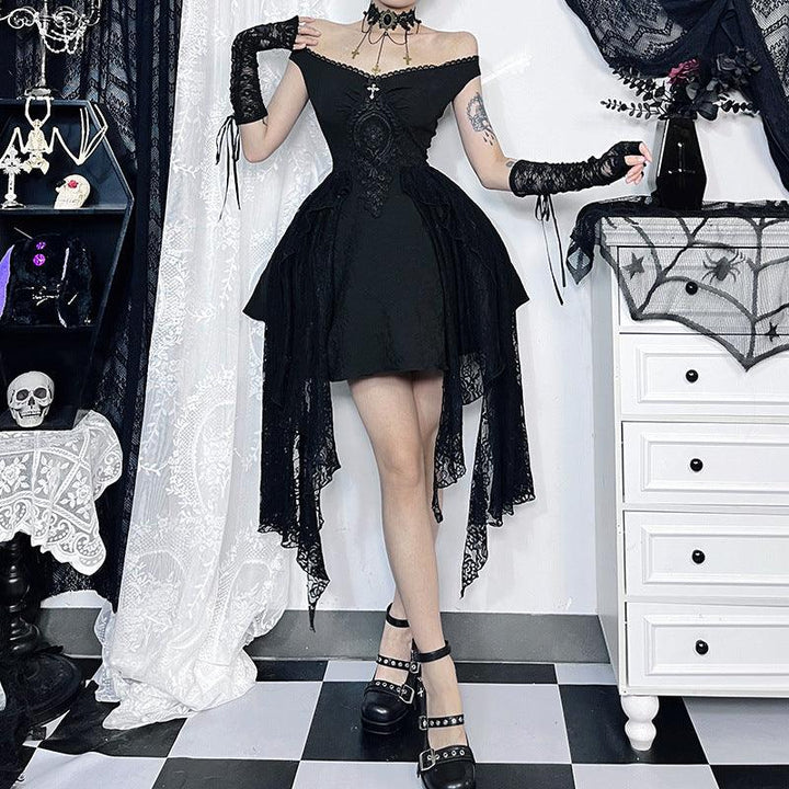 a woman wear a gothic black lace sleeveless long dress