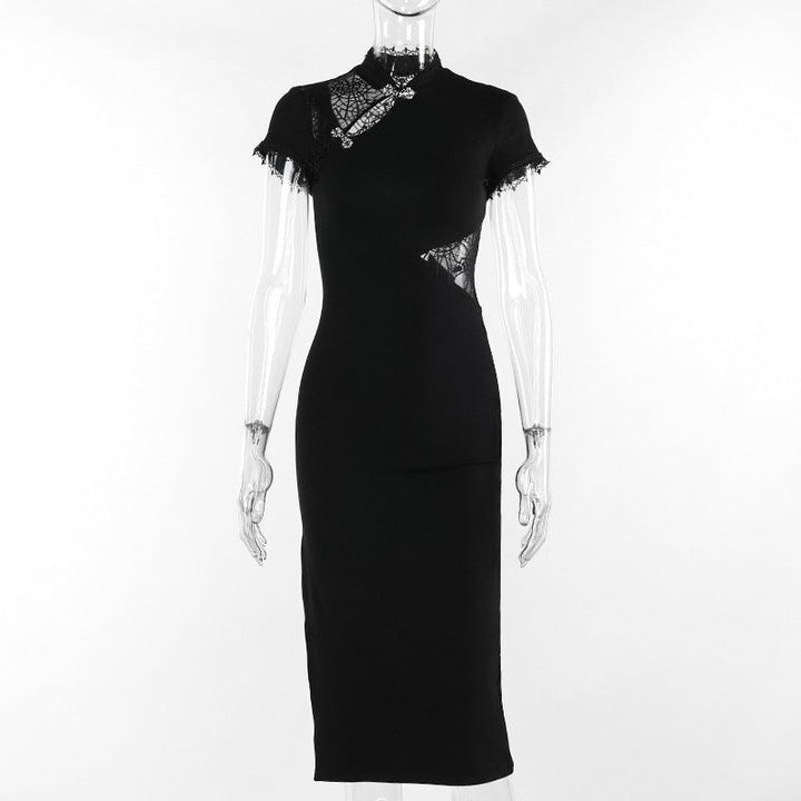 a woman wear a short sleeve long black gothic dress