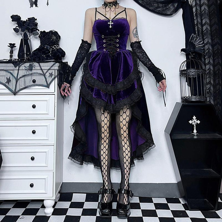 a sleeveless purple gothic lolita dress