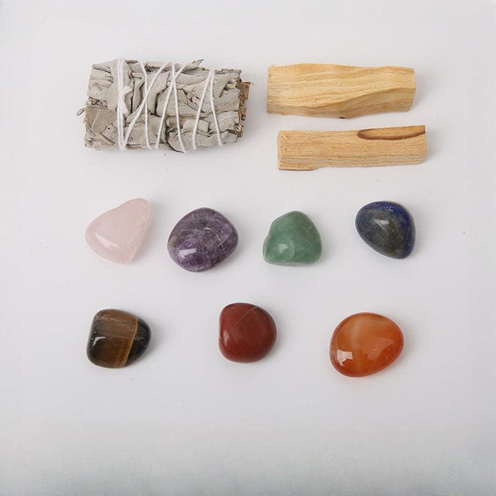 witchcraft kit altar supplier and tools crystal stones sets on the table
